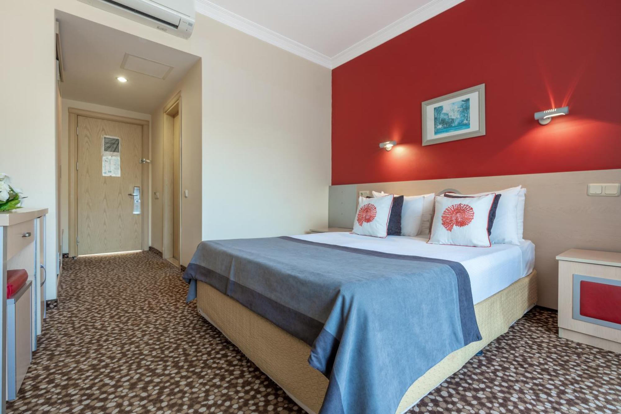 Grand Viking Hotel Kemer Exterior photo